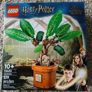 LEGO Mandrake Set with Green Leaves and Brown Pot